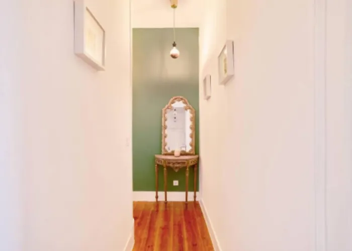 Entire Flat Great View Alcântara *